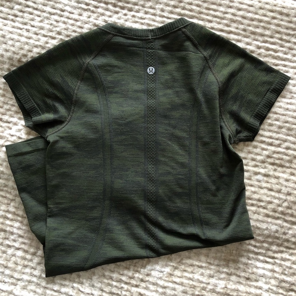 Lululemon running T-shirt